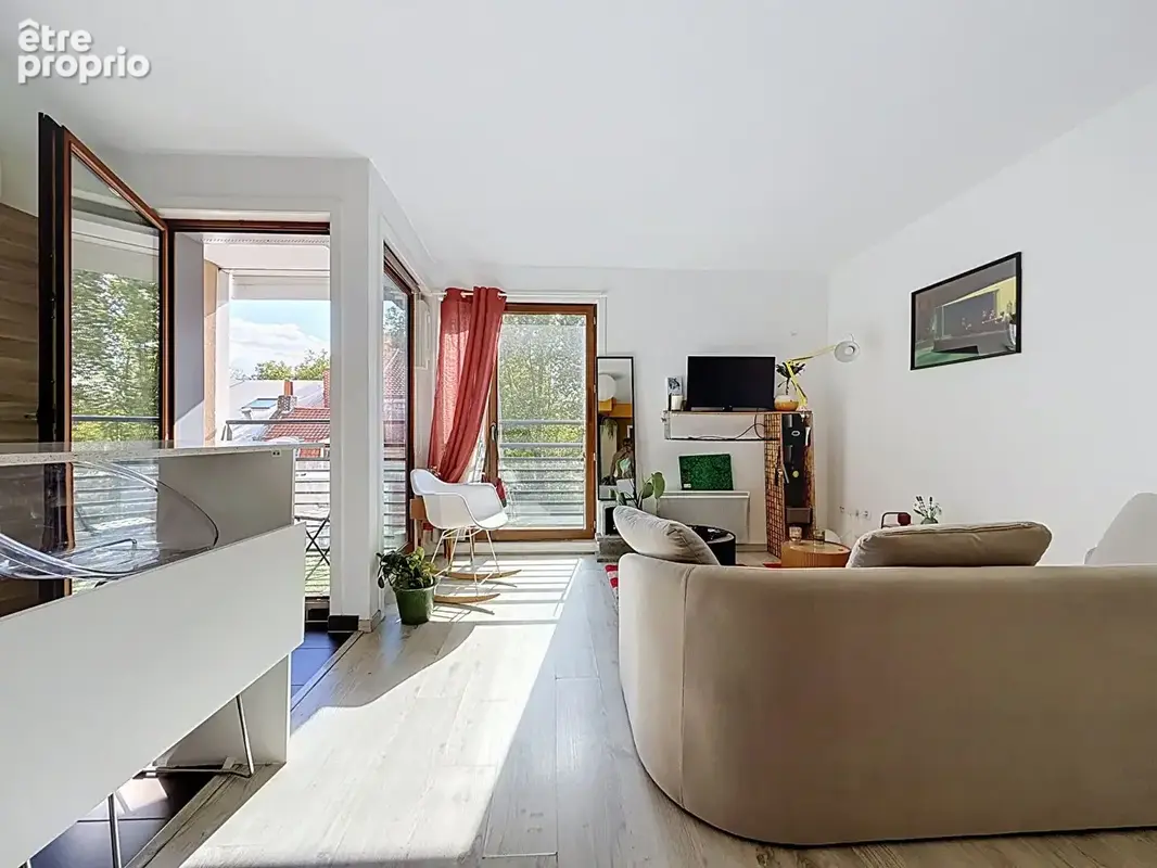Appartement Lille  T2 -43.5 m2 avec balcon - photo 1