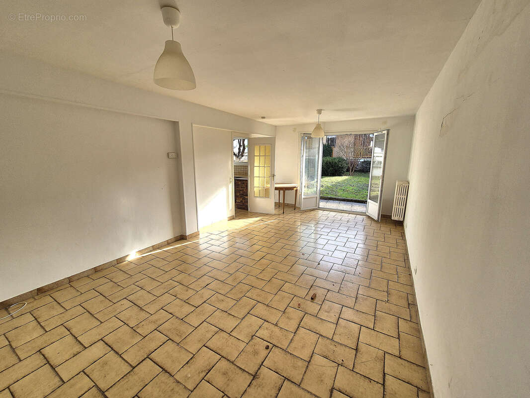 Maison 6 pièces avec dépendance - photo 20