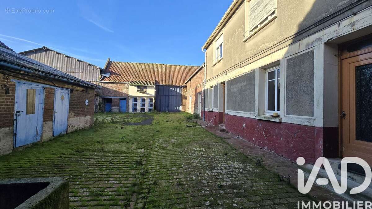 Photo 9 - Maison à SERVINS