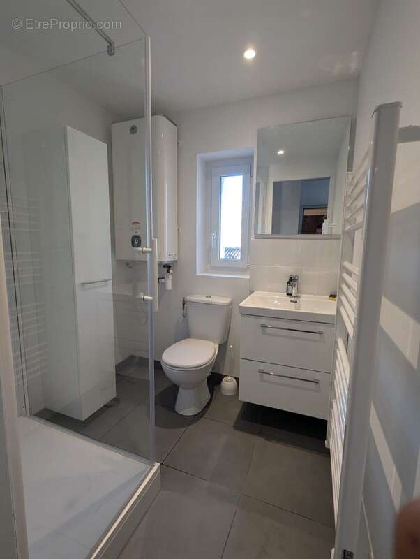 Appartement à MARSEILLE-1E