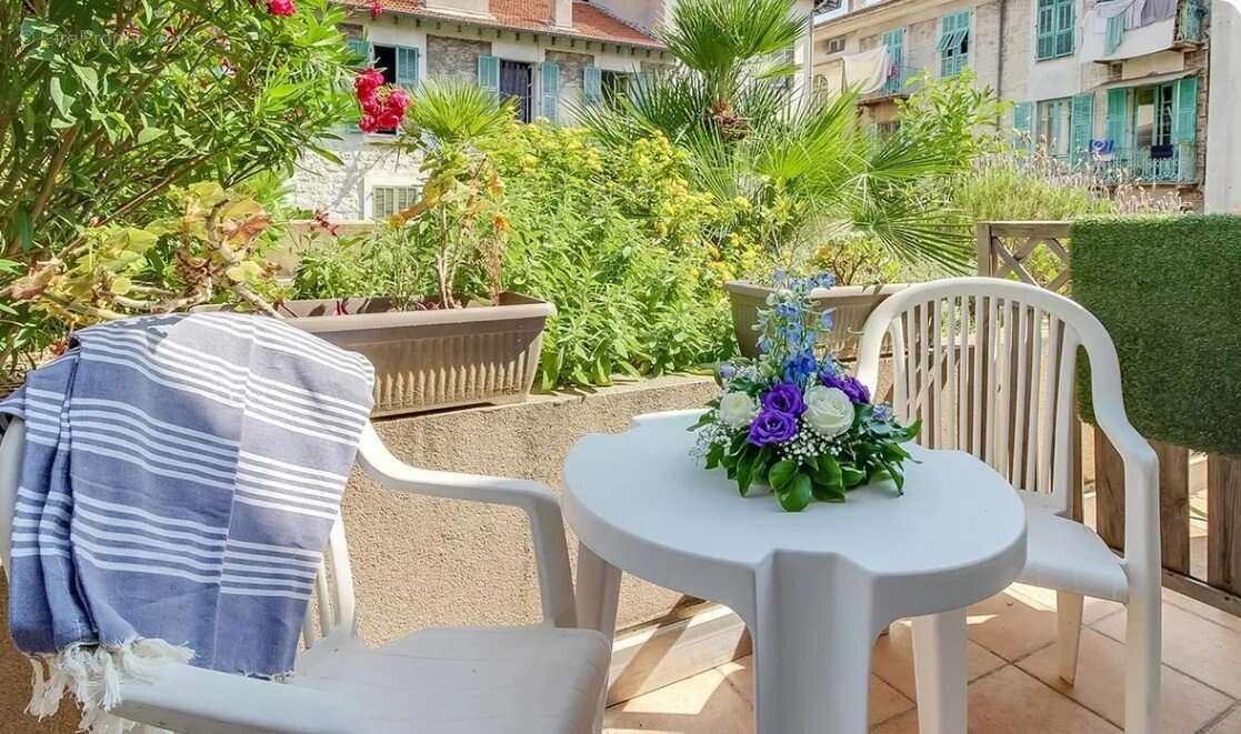 INVESTISSEMENT LOCATIF  Nice  Résidence EHPAD Bleu Soleil - 8.08 % de rentabilité - photo 4