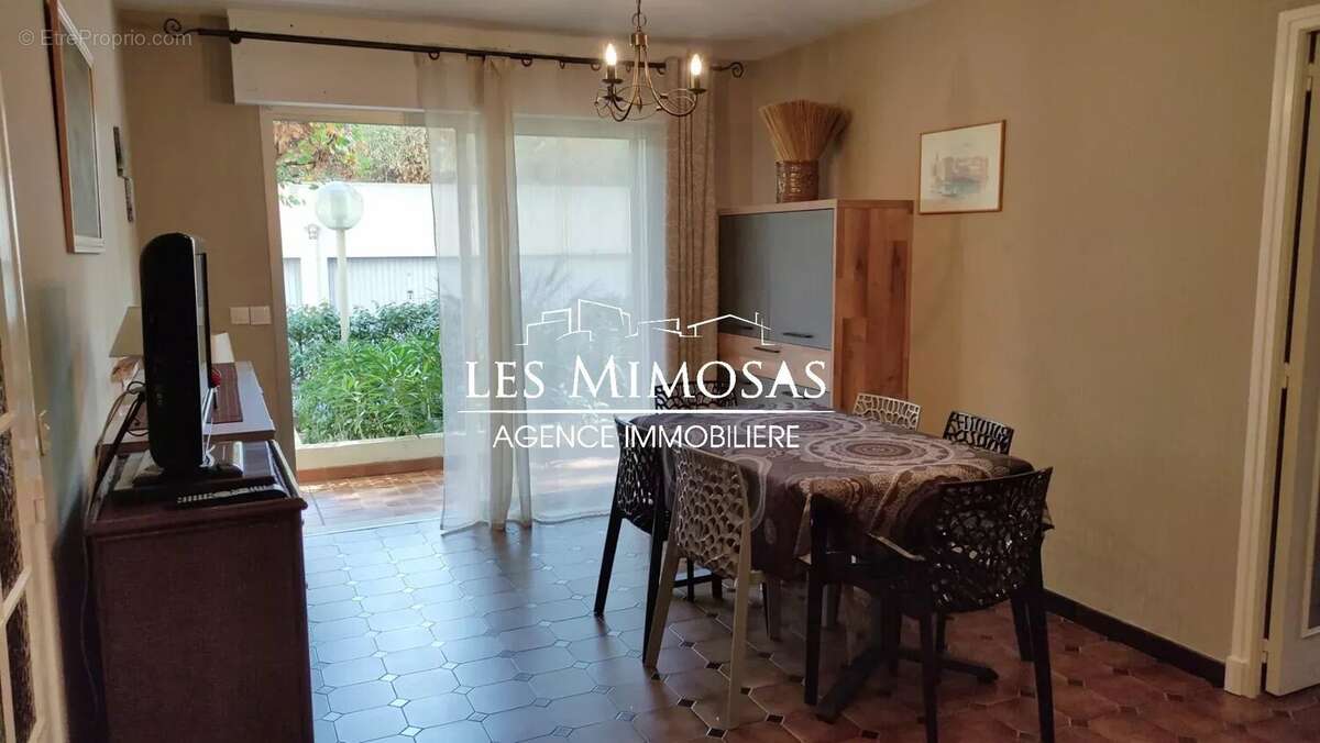 Appartement à FREJUS