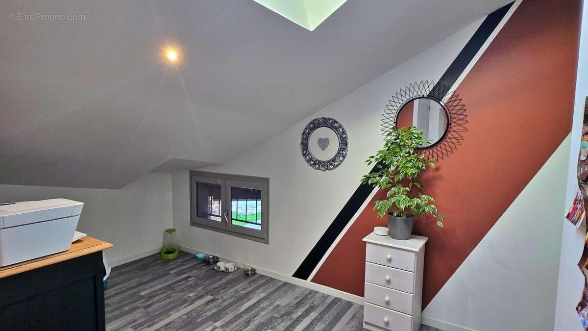 Maison rénovée en Pierre 6 pièces + Jardin + Garage - ORADOUR SUR GLANE (87) - photo 10