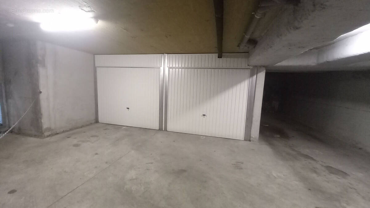 Parking à AVIGNON