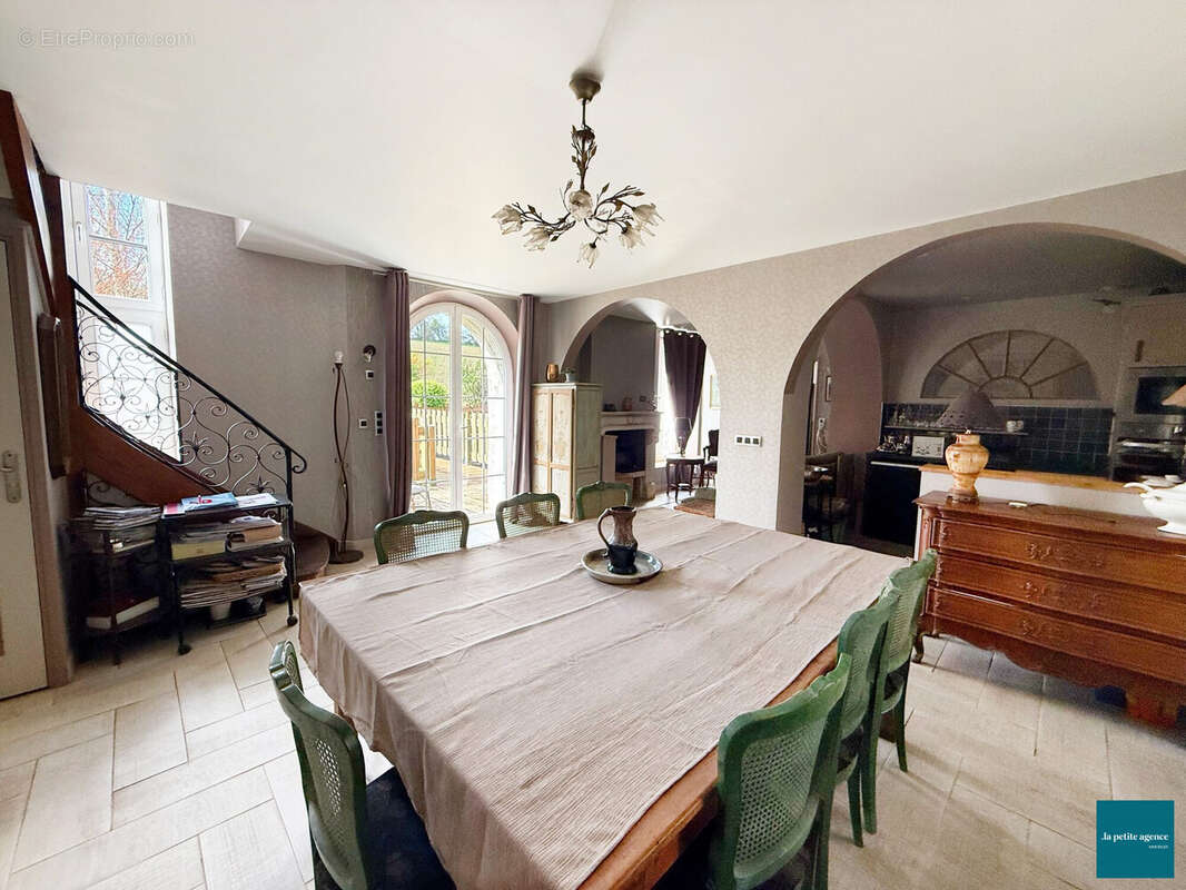 Maison à PONT-D'OUILLY