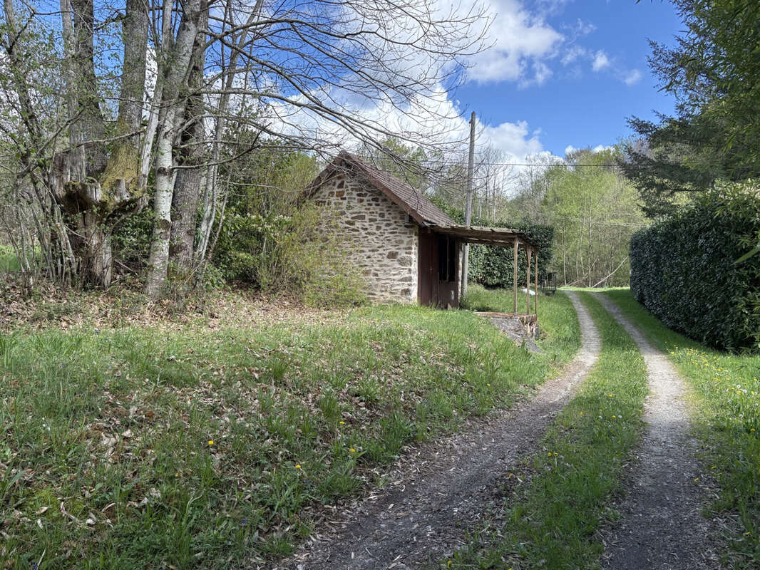 Maison à CHATEAU-CHERVIX