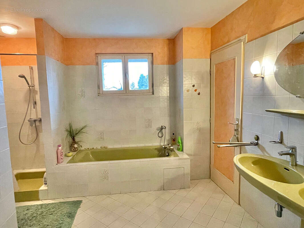 Maison à BOURGOIN-JALLIEU