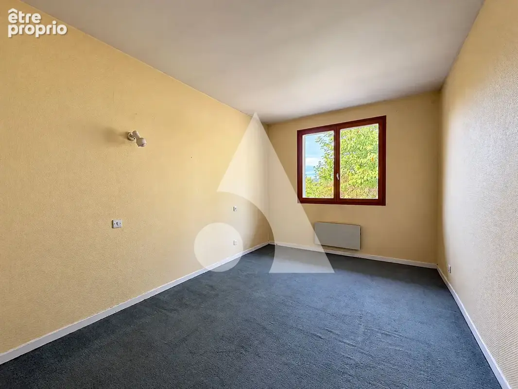 MOUXY  Maison mitoyenne avec jardin et beau potentiel - photo 12