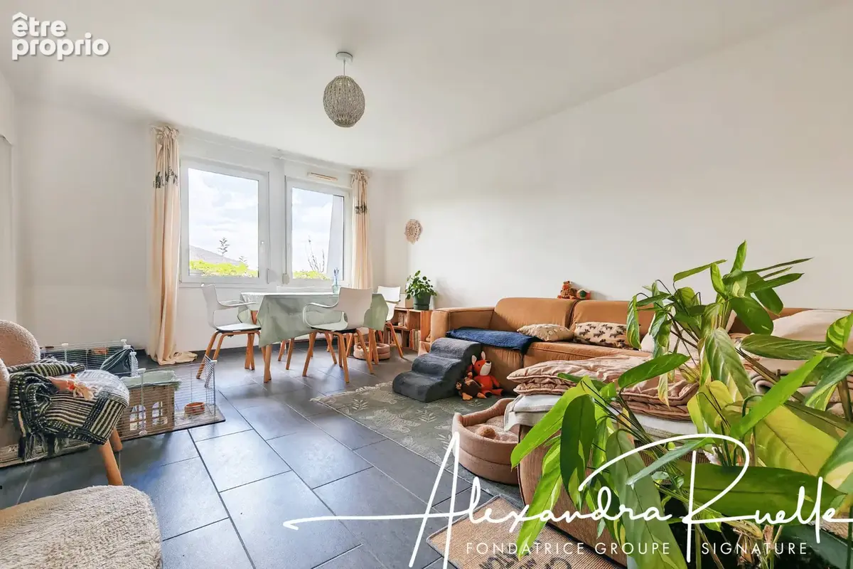 Centre ville appartement avec terrasse, ascenseur et parking privatif - photo 7