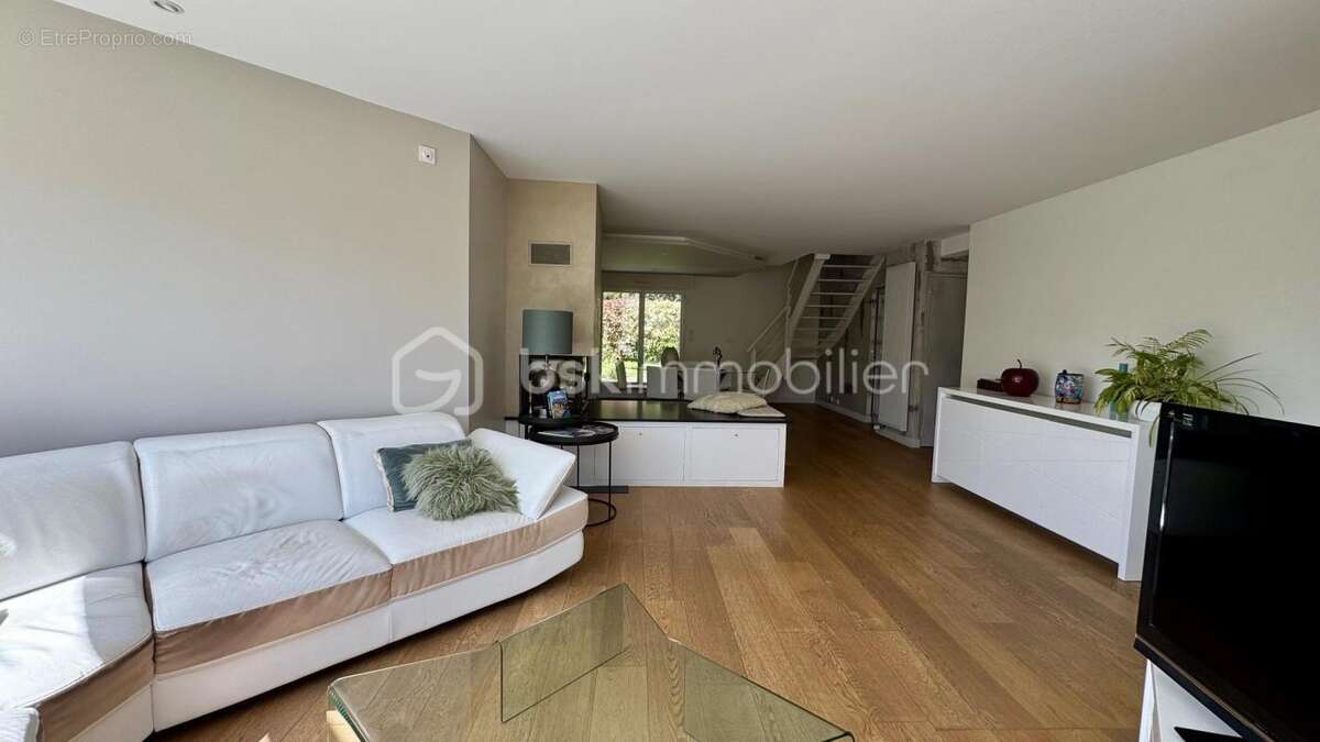 Très belle maison contemporaine familiale - 8 pièces - 175m2 - avec jardin – PACÉ - photo 4