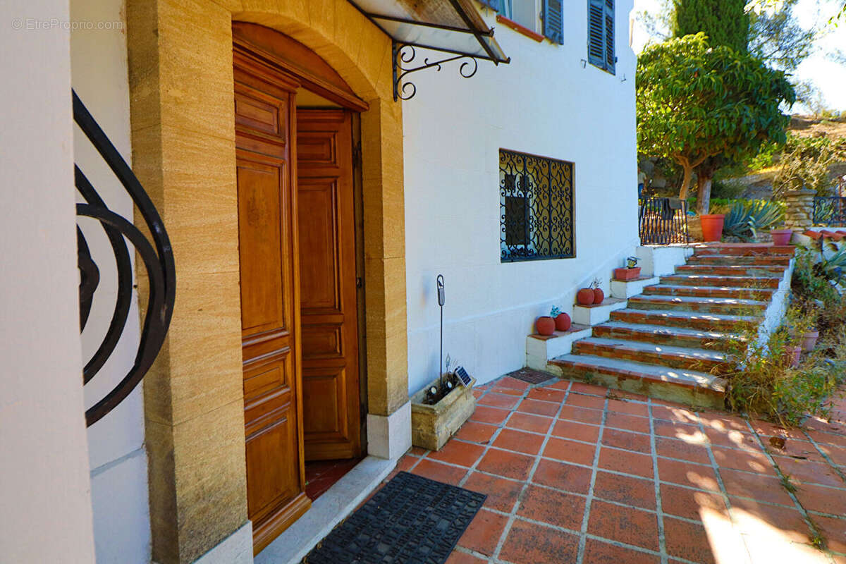 Maison à ROQUEVAIRE