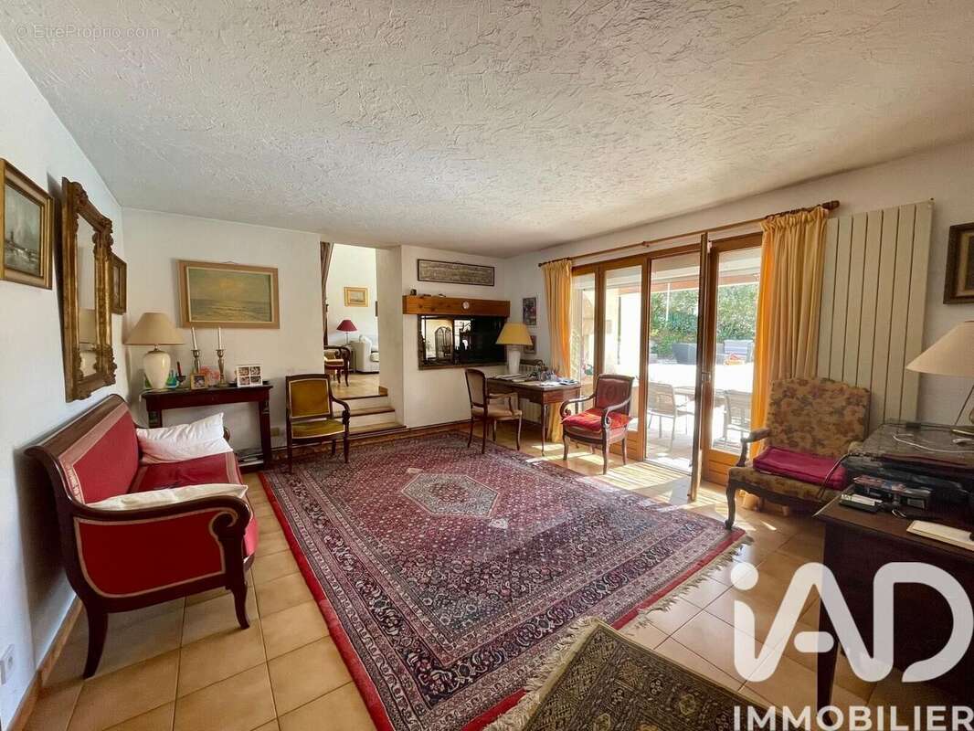 Photo 2 - Maison à LES ISSAMBRES