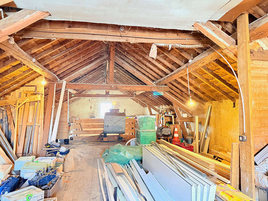 BATIMENT OU LOCAL A  Bretonvillers  200 m2 - photo 3
