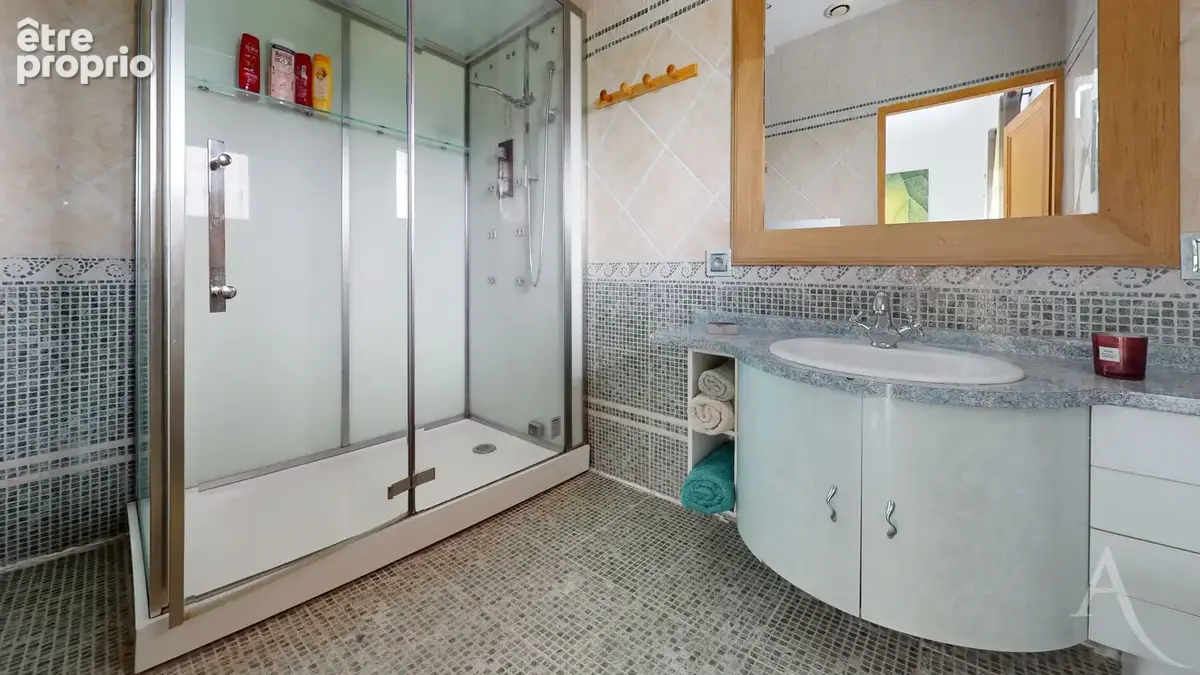 Maison d'architecte d'exception de 182 m²  sur un sous sol de 128m2 : Soit une surface utile de 310m2 -  terrain de 4 764 m², - photo 12