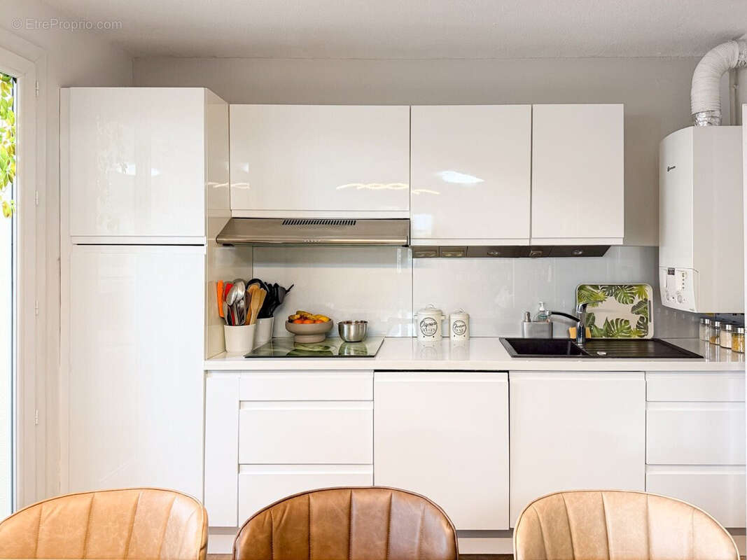 Appartement 84 m² à Aix-En-Provence  - photo 2