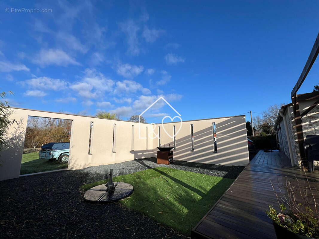 Maison à VENANSAULT