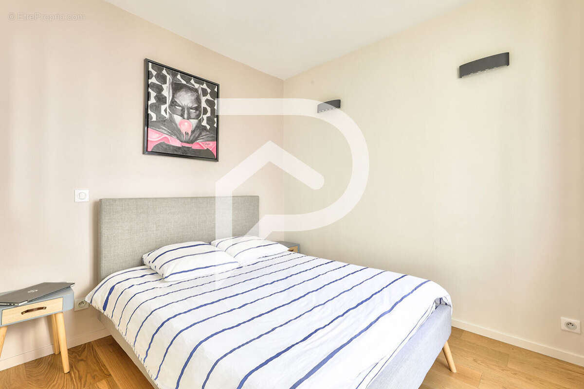 Appartement à PARIS-8E