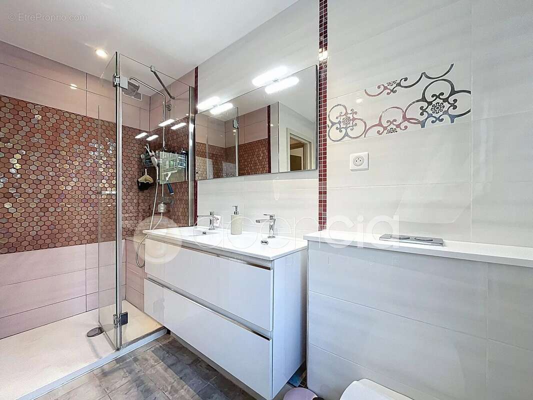 Appartement à LE CANNET