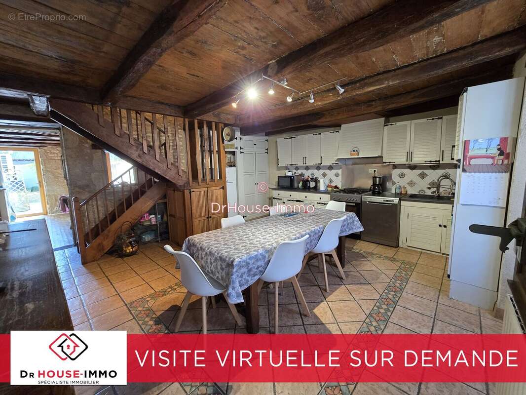 Maison à LA MOTHE-SAINT-HERAY