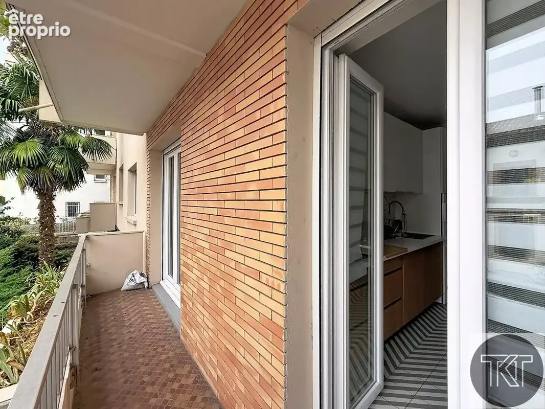 Appartement 104 m² traversants  3 chambres  garage  cave  deux balcons - photo 10