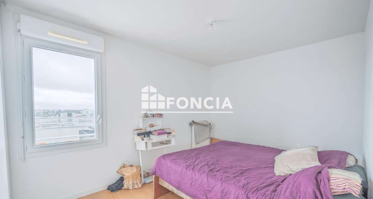EXCLUSIVITE FONCIA quartier MALAKOFF : grand T4 de 85,36 m2 avec très grand balcon-terrasse en  L de 38,47 m2. Proximité immédia - photo 9