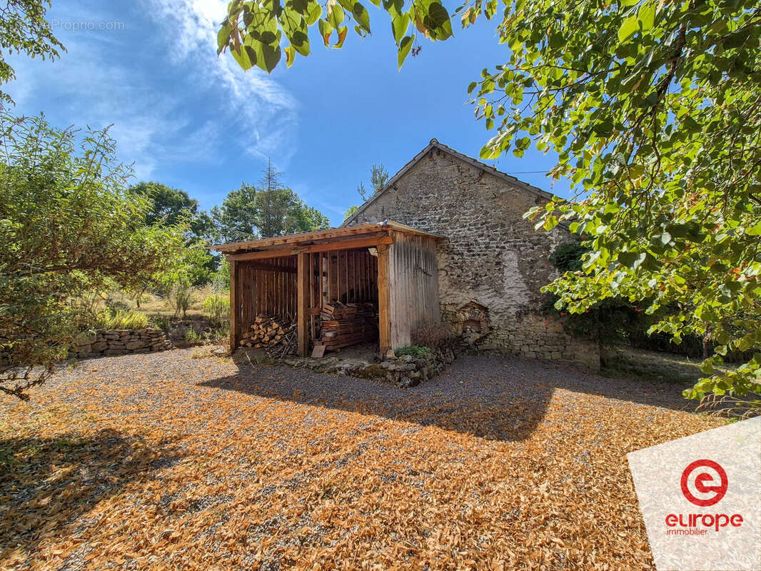 Maison 4 pièces de 105m2 avec jardin et dépendances au porte du Morvan - photo 23