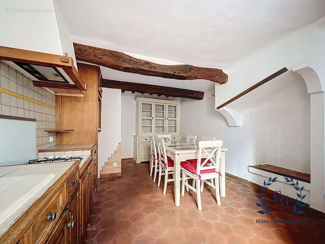 Maison à BESSE-SUR-ISSOLE