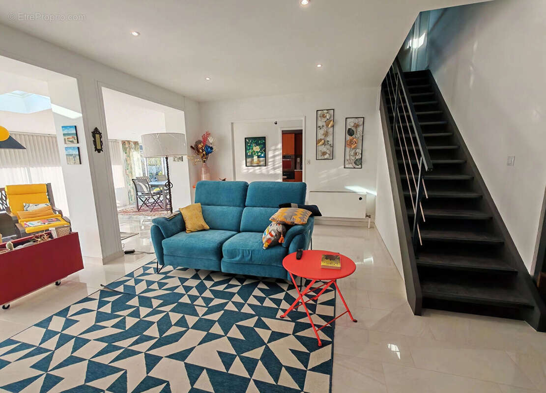 Maison à SAVIGNY-LE-SEC