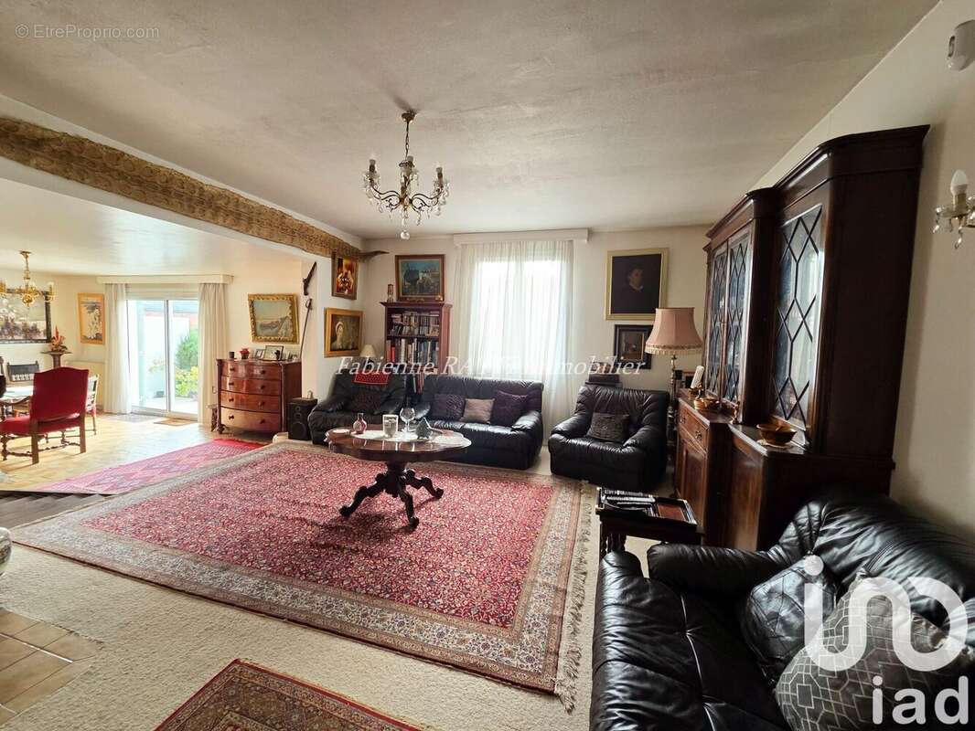 Photo 8 - Maison à HOUILLES