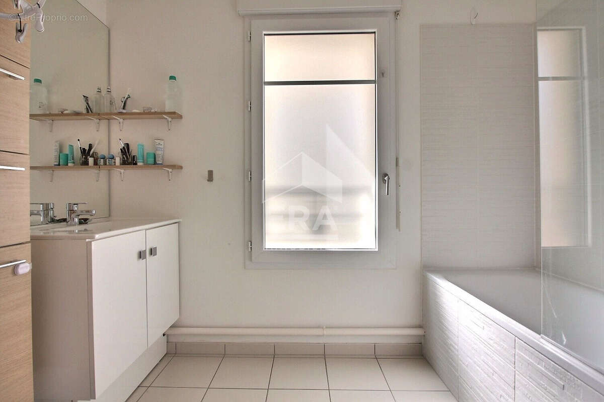 Appartement à SAINT-OUEN