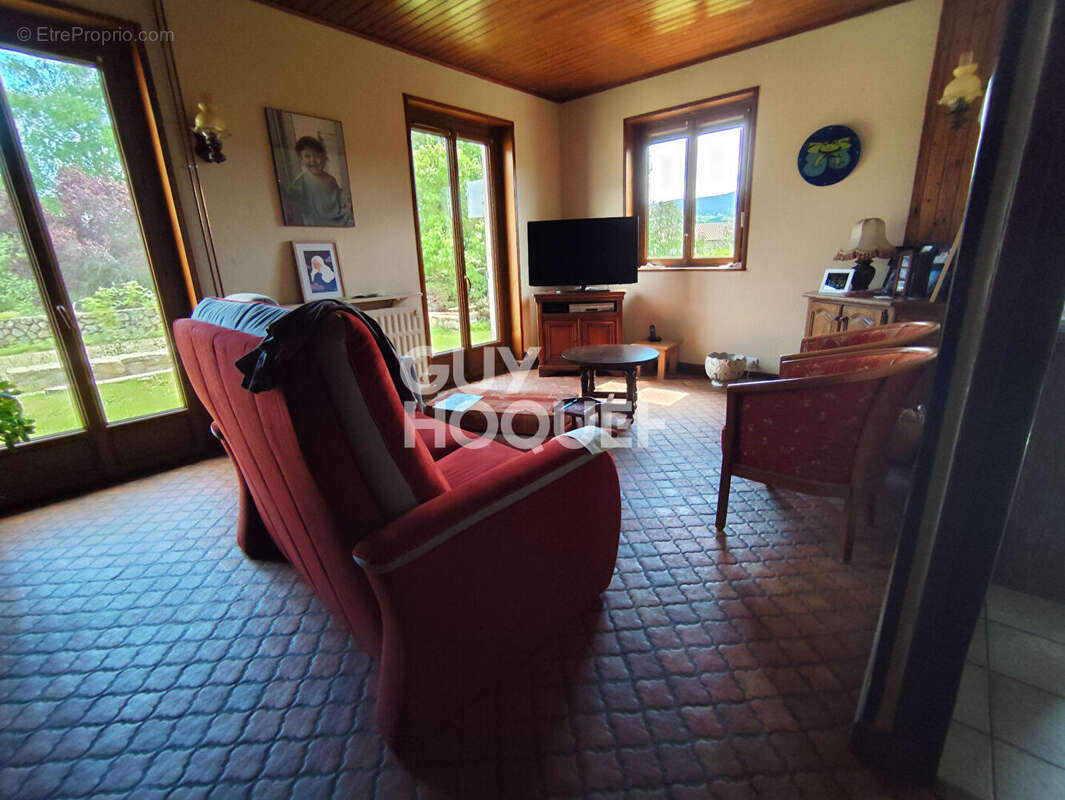 Maison à NOIRETABLE