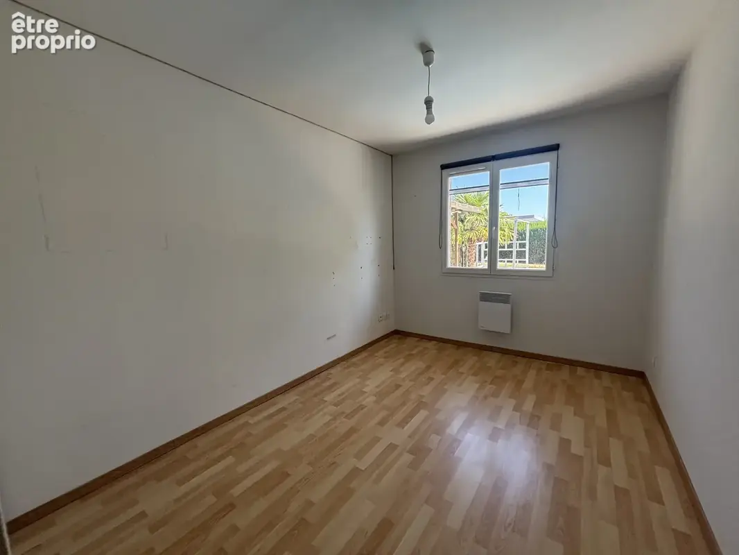 Maison Plain-pied 4 chambres - piscine - photo 4