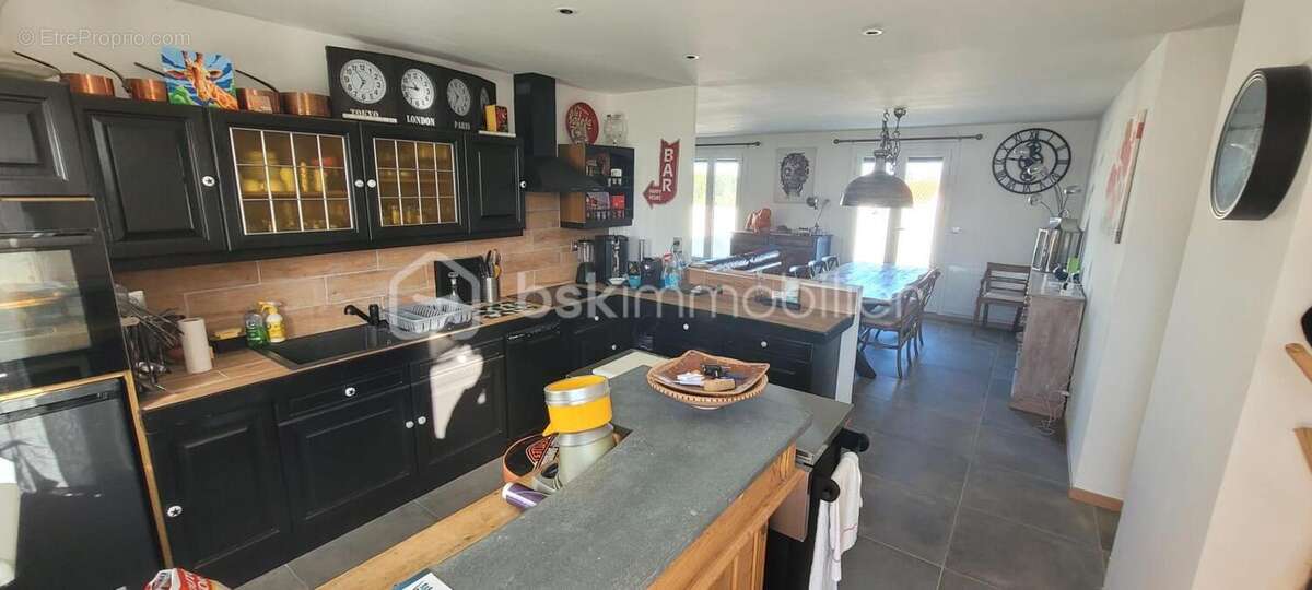 Maison à SAINT-SULPICE-DE-ROYAN