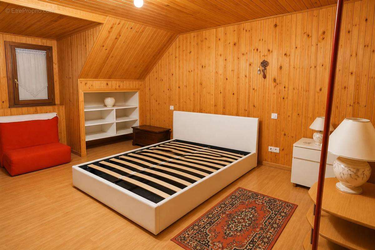 Ferme de 294 m² avec dépendances à Moisy - photo 7