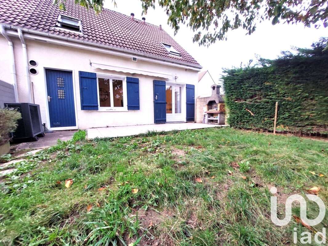 Photo 2 - Maison à BRIE-COMTE-ROBERT