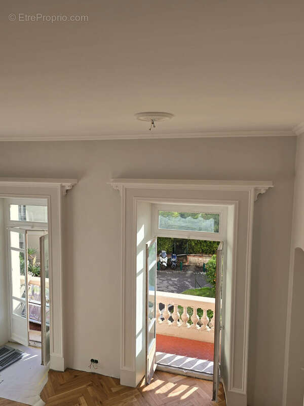 Appartement à MENTON