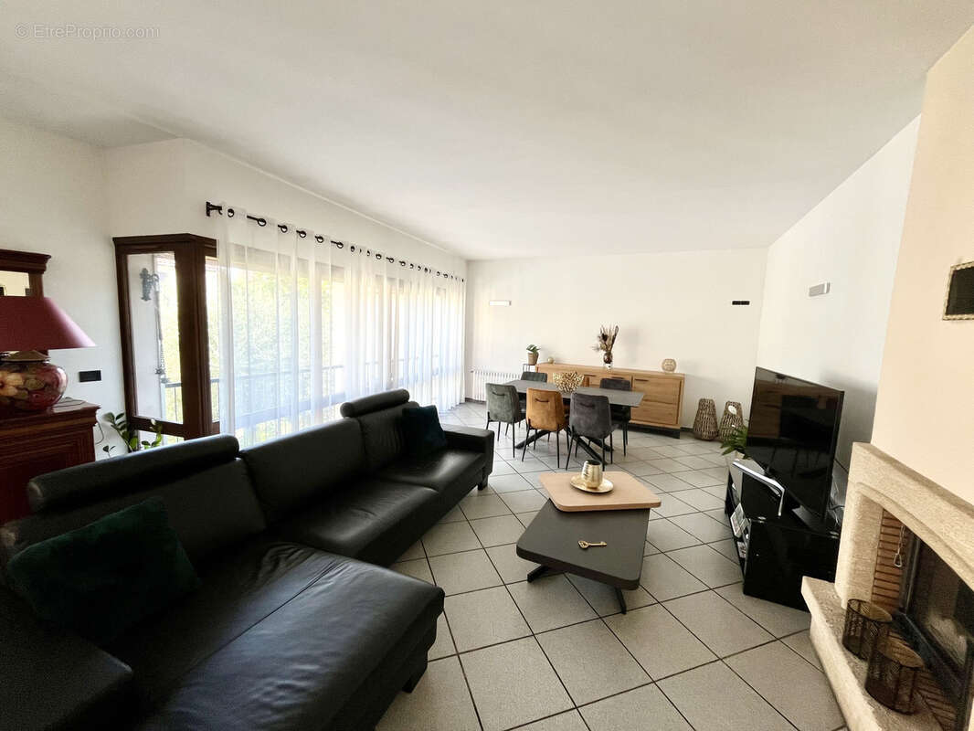 Appartement à VENISSIEUX