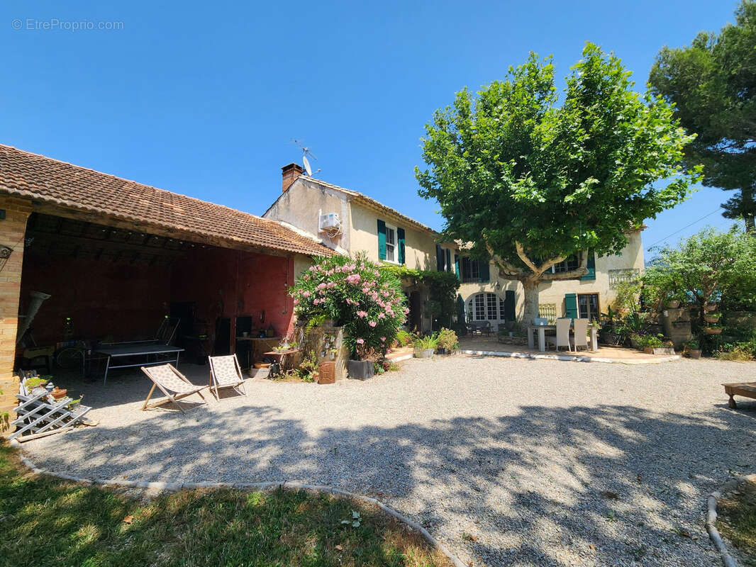 Maison à VACQUEYRAS