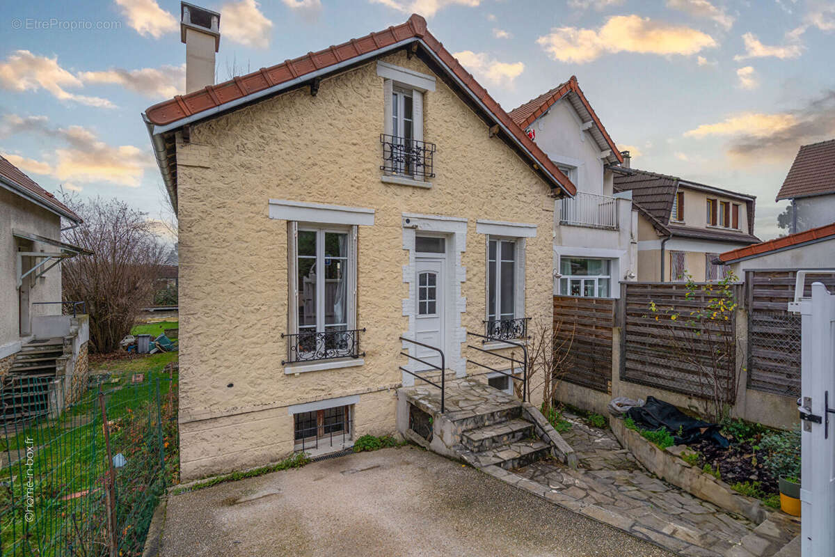 Maison à VILLIERS-SUR-MARNE