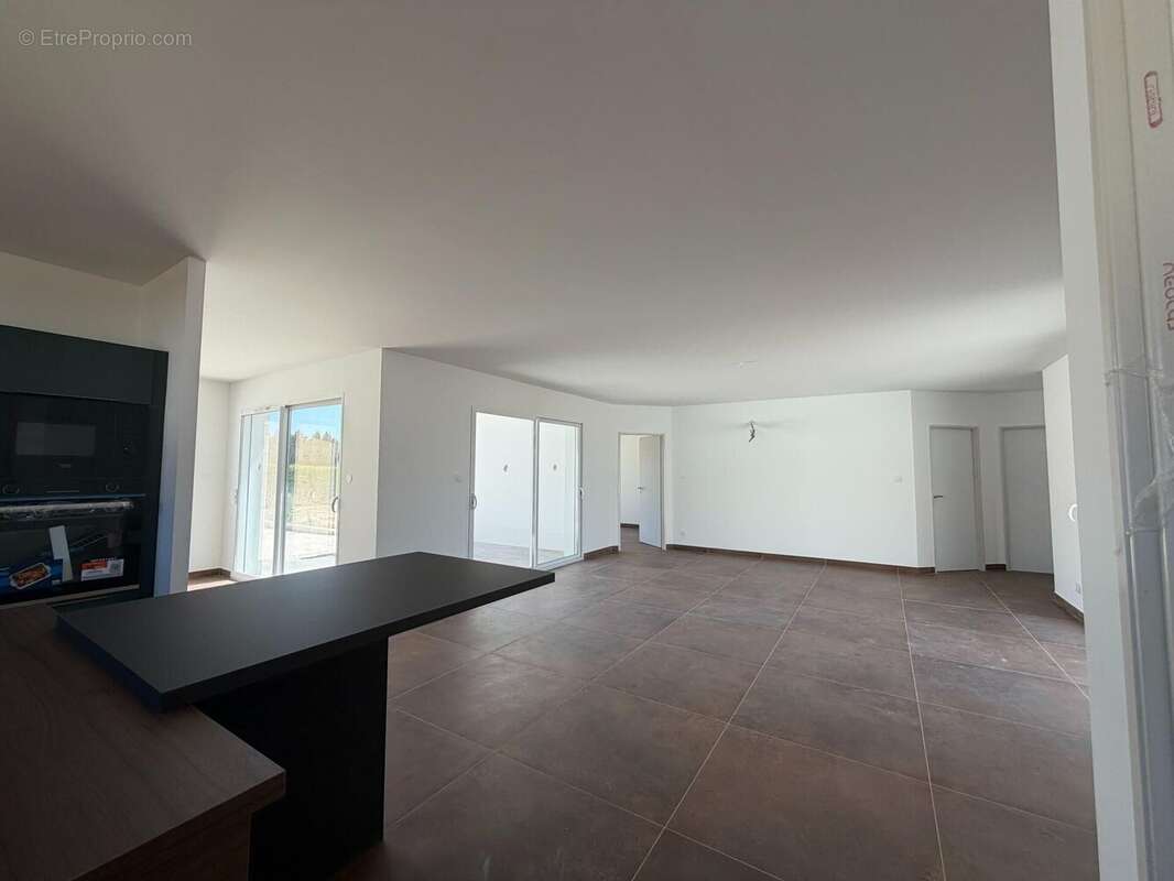Maison 149 m² à Saint-Martin-Petit  - photo 5