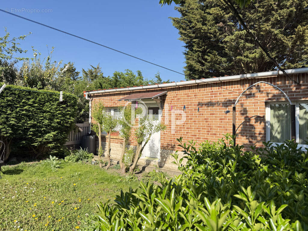 maison à vendre à estaires - photo 11