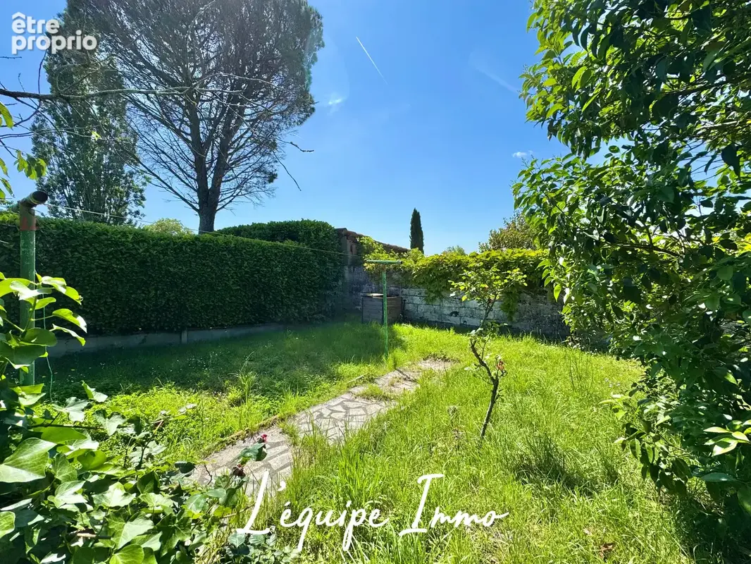 Maison de village à fort potentiel avec dépendances et jardin, proche de Cadours - photo 14
