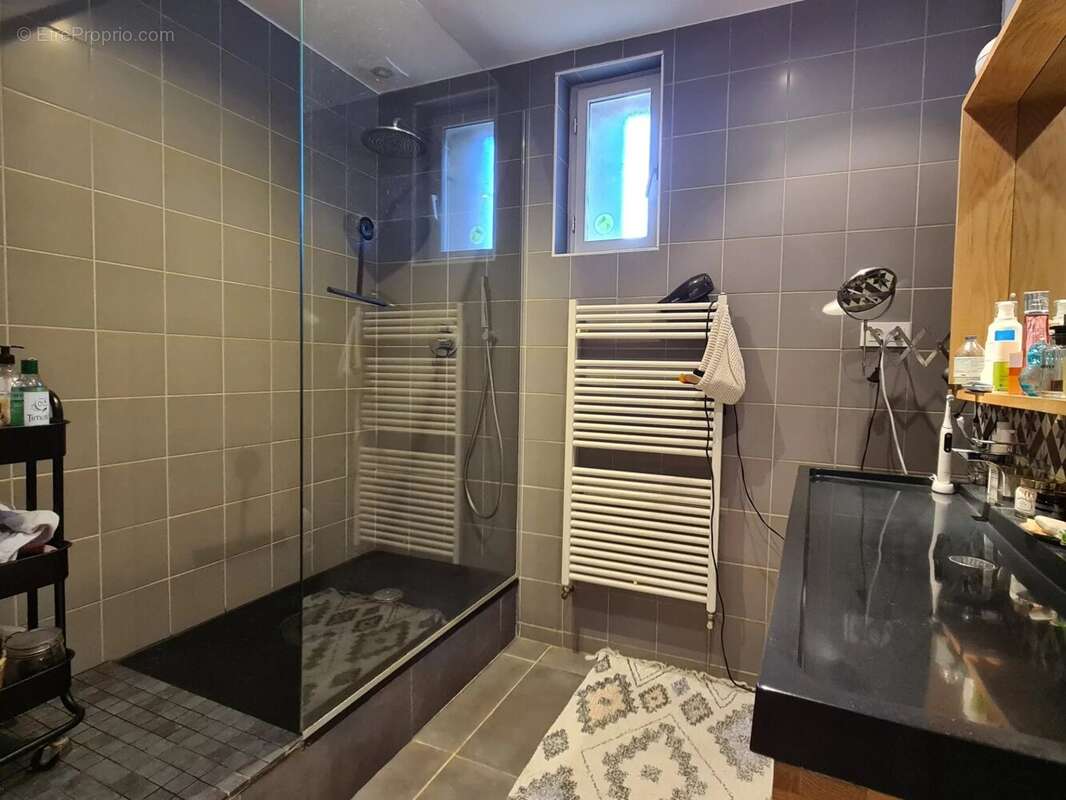 Maison à GRATENTOUR