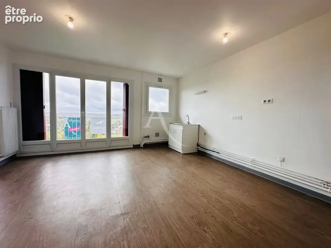 Appartement Blois 1 pièce(s) 37.81 m². - photo 1
