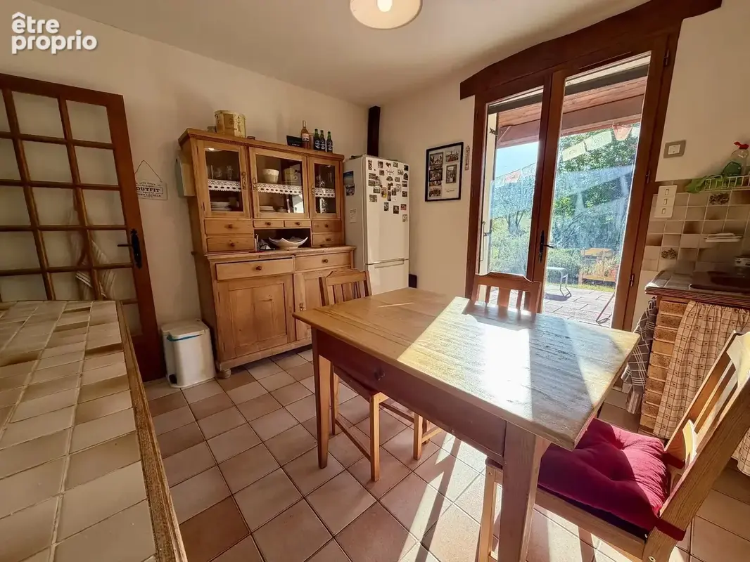 Spacieuse maison avec chambres d’hôtes et grand jardin près d’Autun - photo 5