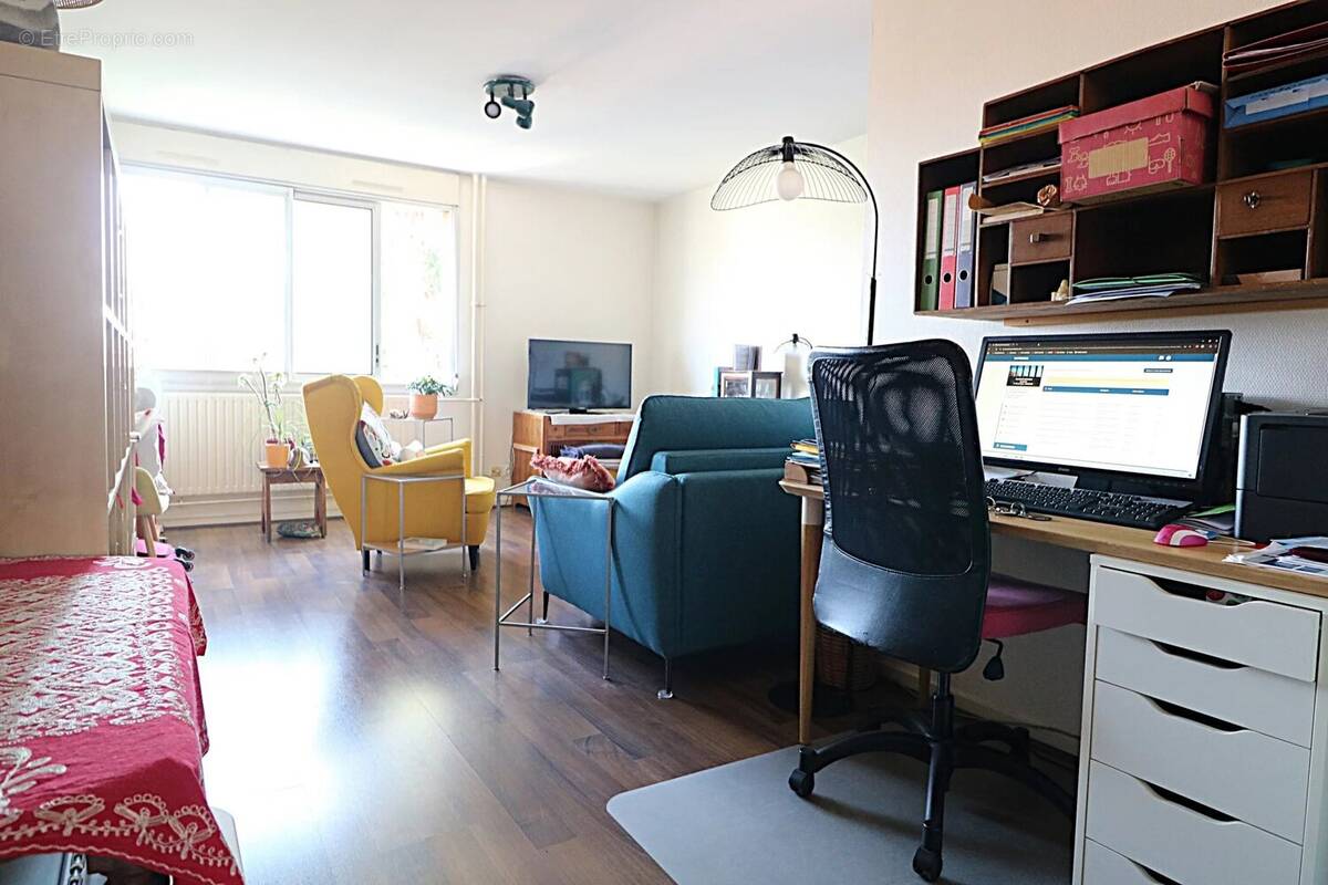 Appartement à OULLINS