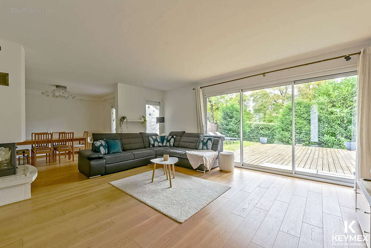 Maison à L&#039;ISLE-ADAM