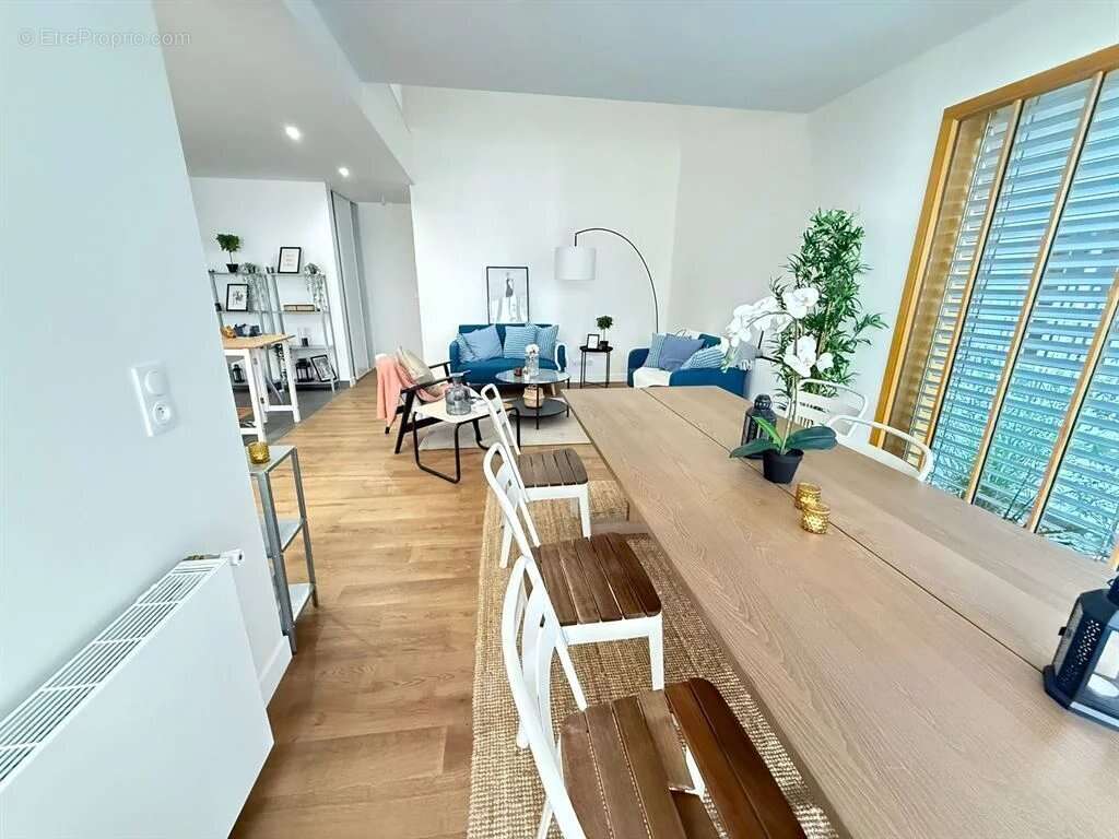 Maison à PARIS-12E