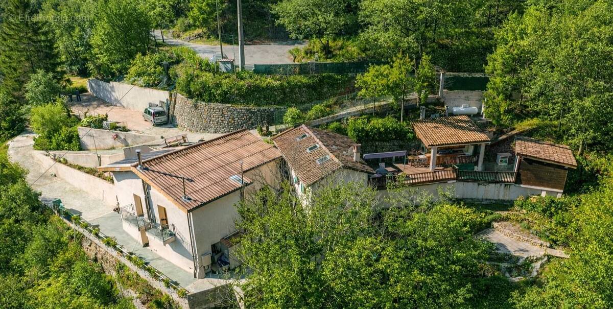 Maison à ROQUEBILLIERE