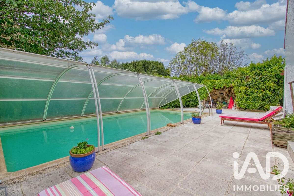 Maison 140 m² à Chessy  - photo 2